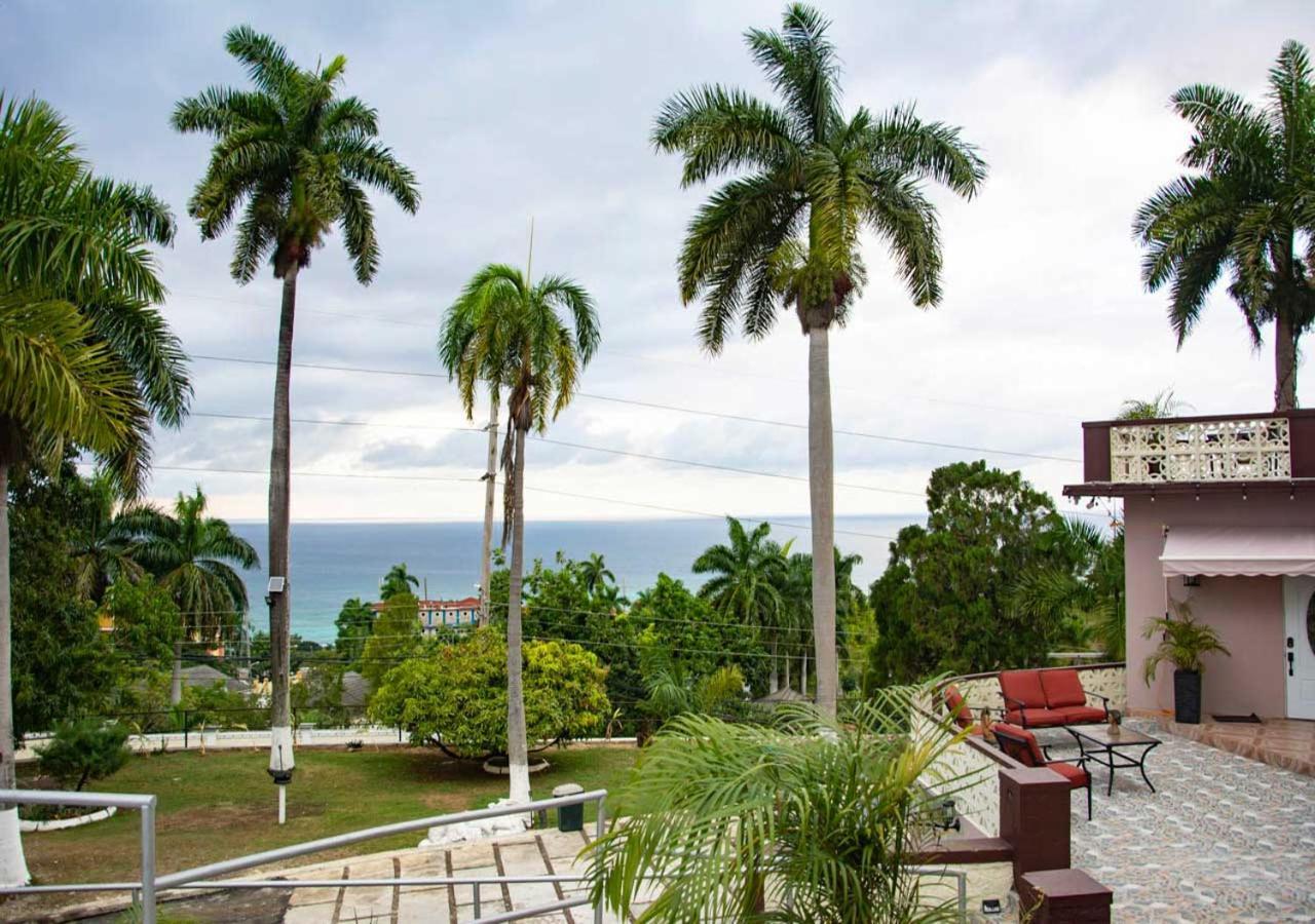 Bella Vista Vacation Apartment Montego Bay Exterior photo